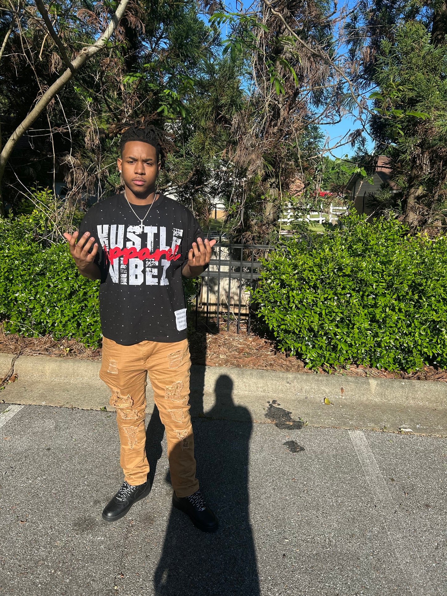 “ HUSTLE VIBEZ “ Oversized Rhinestone Tees! ( Black red and white)