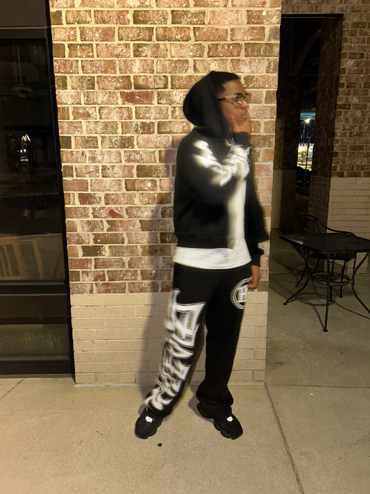 “ HUSTLE VIBEZ “ Black and white Winter Set! ( Crop jacket + Stacked joggers)