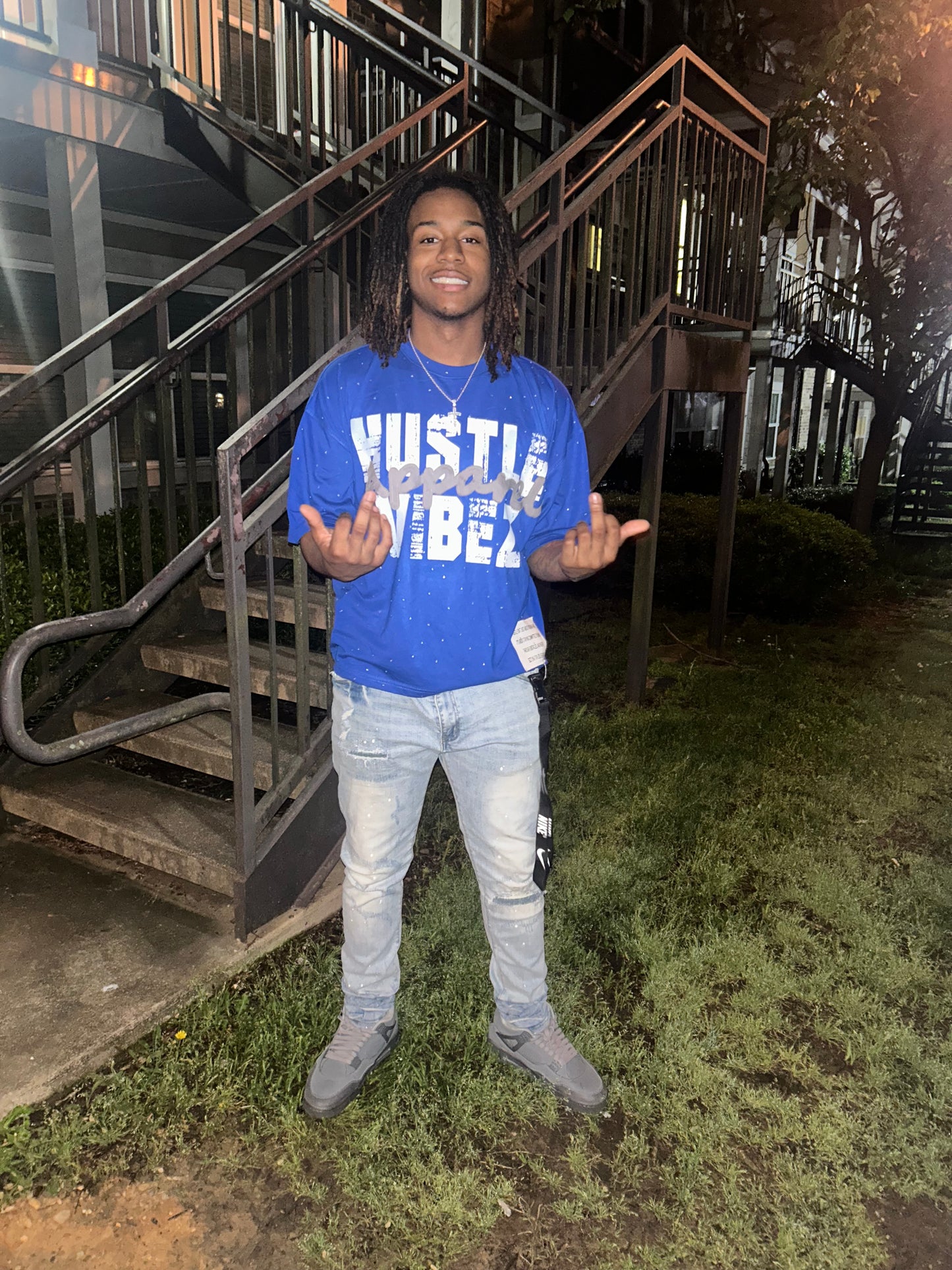 “ HUSTLE VIBEZ “ Oversized Rhinestone Tees! ( Blue gray and white )